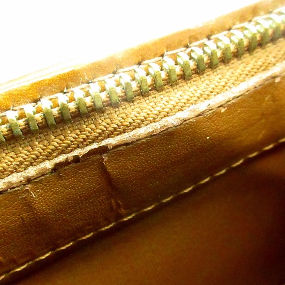 LOUIS VUITTON Houston Tote - Picture 6 of 10